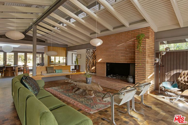 Fireplace, Interior, Living room, Pendant Lights, Stone Walls
