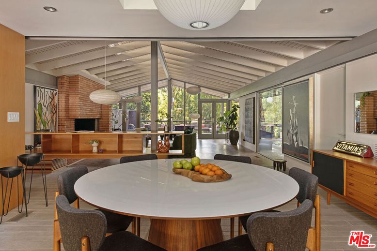 Dining room, Interior, Pendant Lights, Recessed Lighting, Wood Texture Flooring