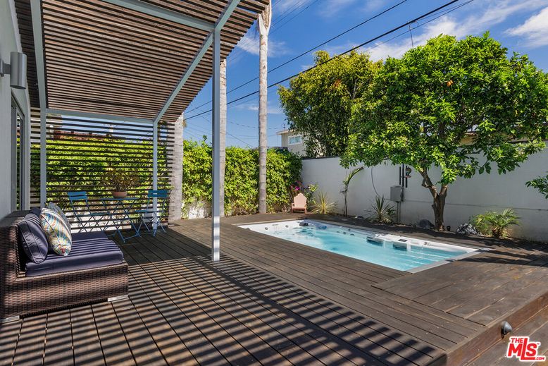 Exterior, Hot Tub