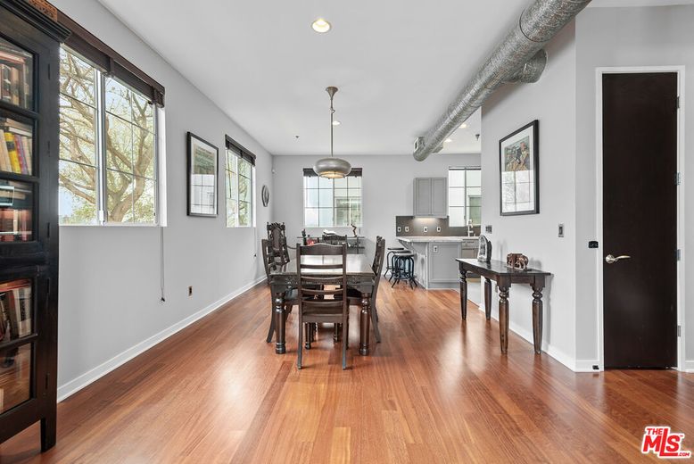 Dining room, Interior, Kitchen, Pendant Lights, Recessed Lighting, Wood Texture Flooring