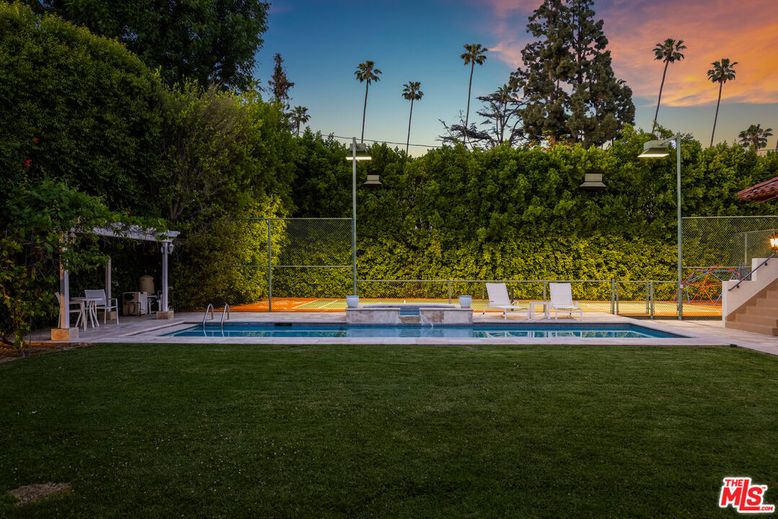 Backyard, Exterior, Pool