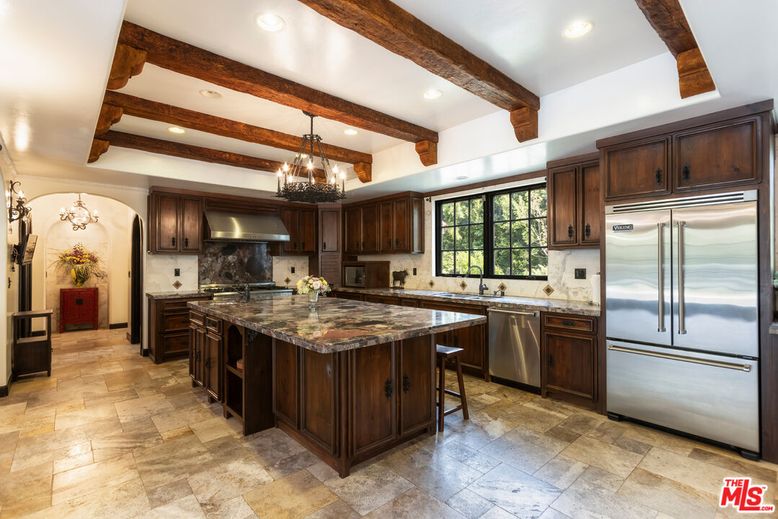 Chandelier, Interior, Kitchen, Pendant Lights, Recessed Lighting, Stainless Steel Appliances, Wooden Beams