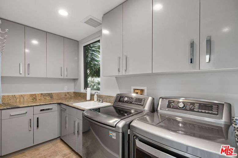 Interior, Recessed Lighting, Washer