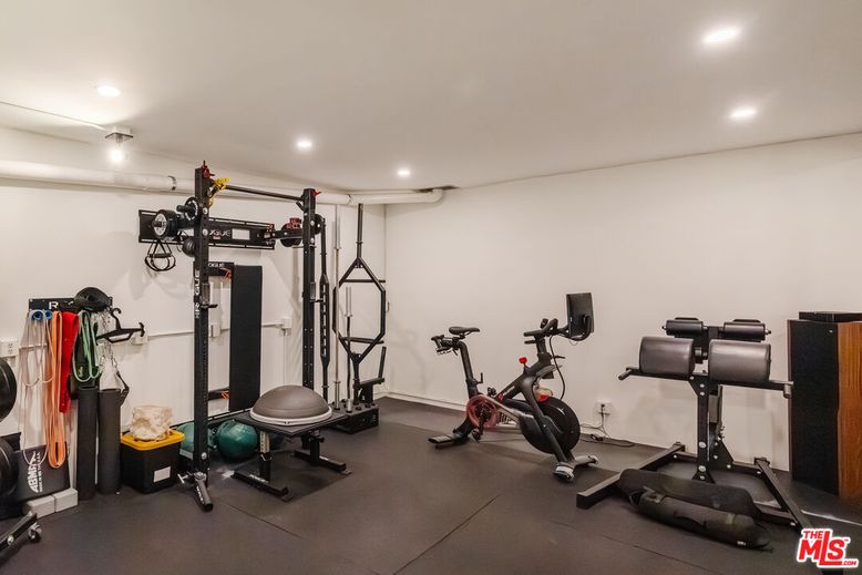 Fitness Equipment, Interior, Recessed Lighting