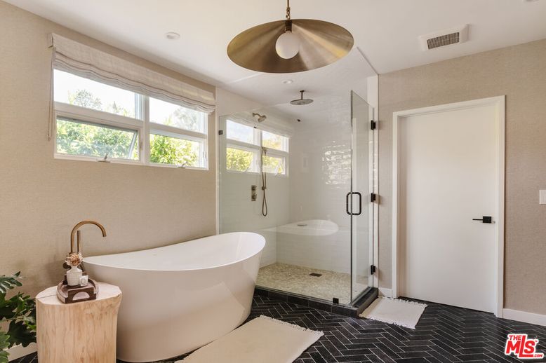 Bathroom, Free Standing Baths, Glass Shower, Interior