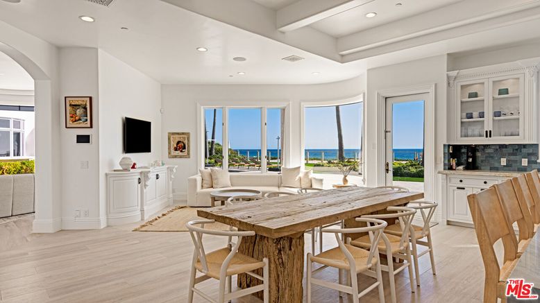 Dining room, Interior, Recessed Lighting, Water, Wood Texture Flooring