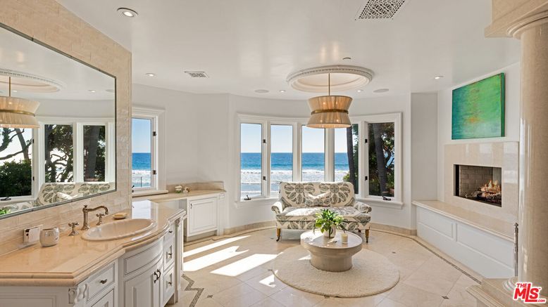 Bathroom, Fireplace, Interior, Living room, Pendant Lights, Recessed Lighting, Water
