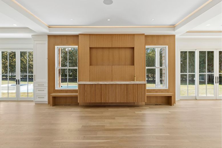 Interior, Recessed Lighting, Wood Texture Flooring
