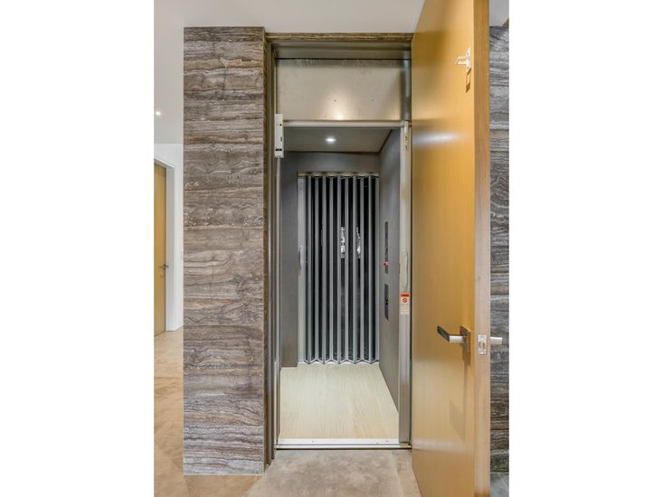 Elevator, Interior
