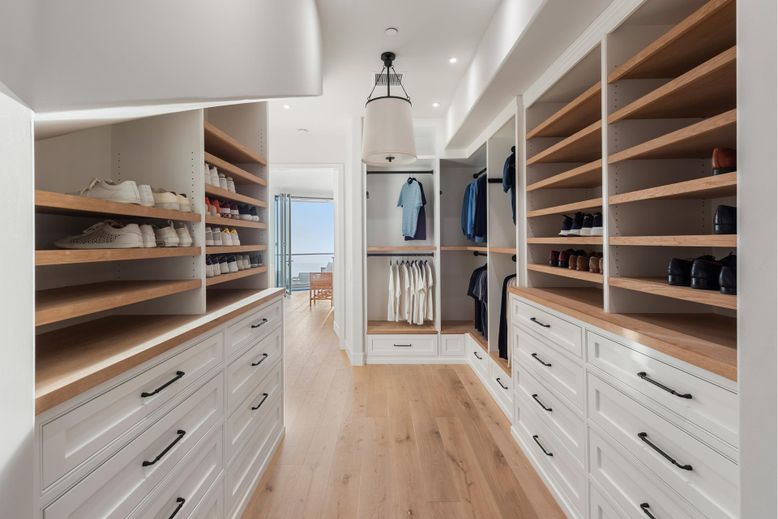 Interior, Recessed Lighting, Walk-in Closets, Wood Texture Flooring