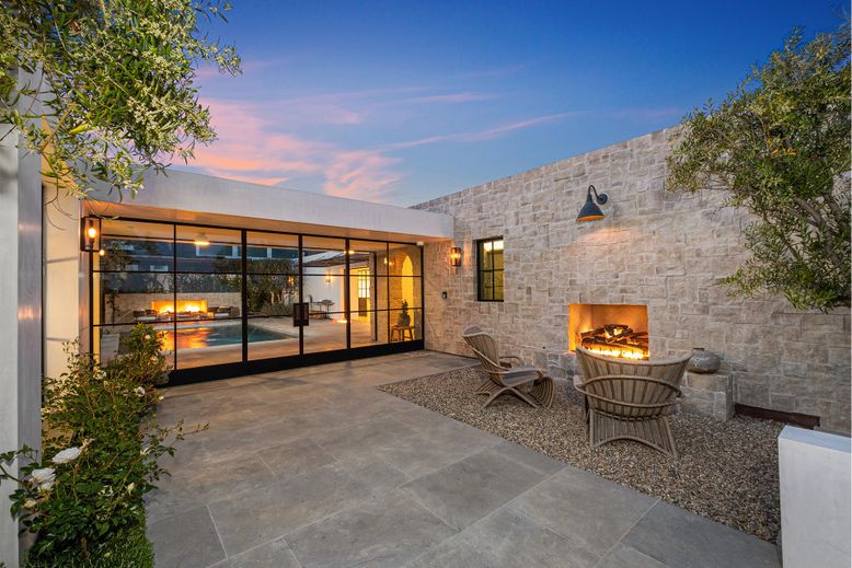 Exterior, Fireplace