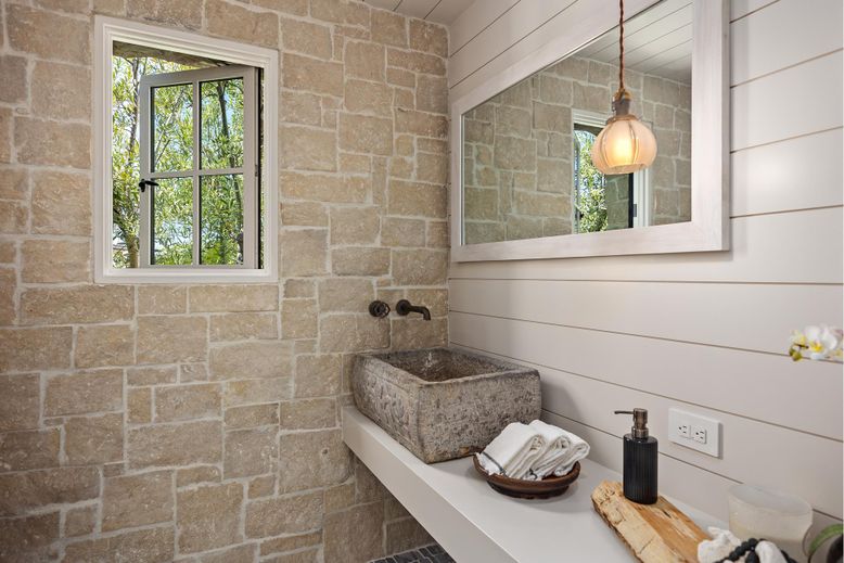 Bathroom, Interior, Pendant Lights, Stone Walls