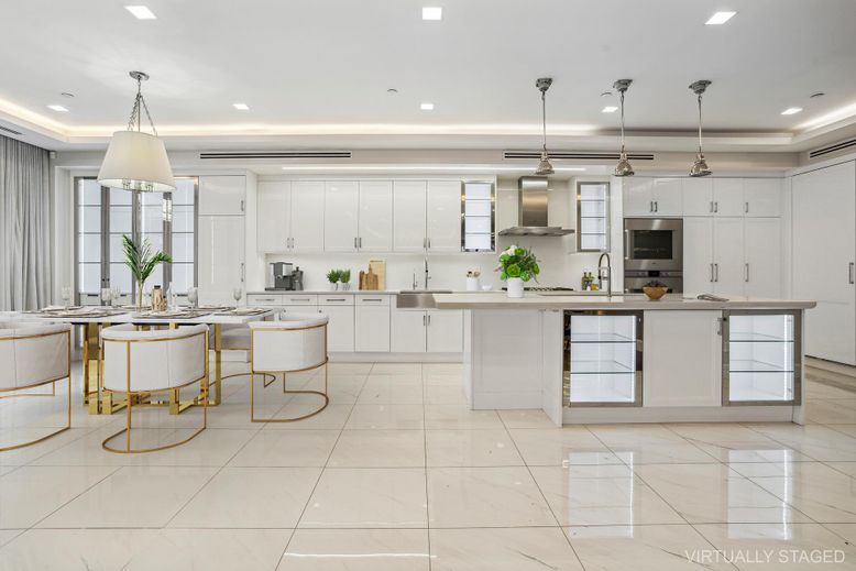 Dining room, Interior, Kitchen, Pendant Lights, Recessed Lighting, Stainless Steel Appliances