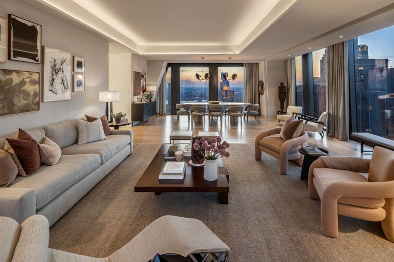 Chandelier, Dining room, Interior, Living room, Pendant Lights, Recessed Lighting, Wood Texture Flooring