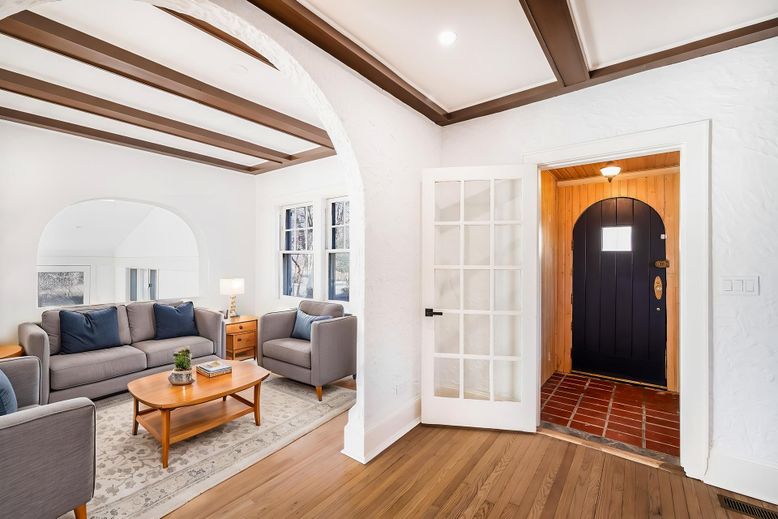 Interior, Living room, Recessed Lighting, Wooden Beams, Wood Texture Flooring