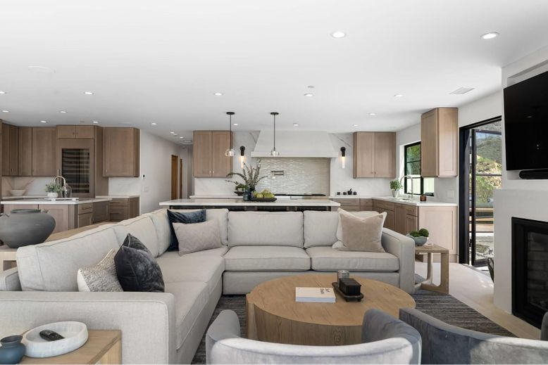 Fireplace, Interior, Kitchen, Living room, Pendant Lights, Recessed Lighting, Stainless Steel Appliances