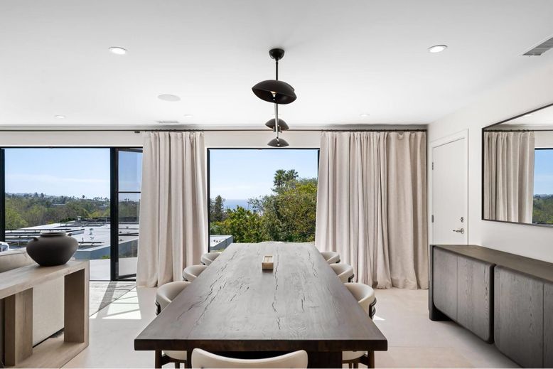 Dining room, Interior, Recessed Lighting, Water