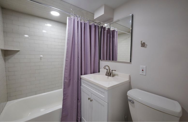 Bathroom, Interior, Recessed Lighting