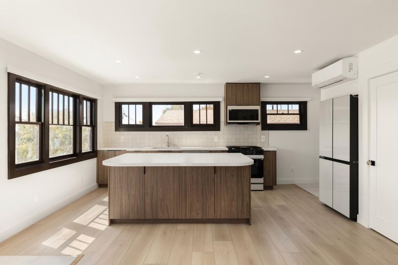 Interior, Kitchen, Recessed Lighting, Wood Texture Flooring