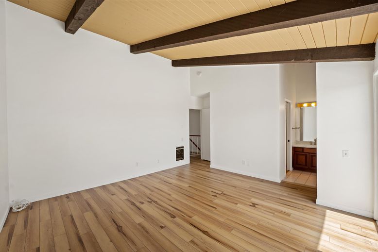 Empty room, Interior, Wooden Beams, Wood Texture Flooring