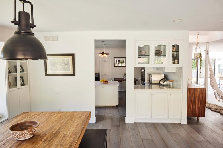 Interior, Pendant Lights, Recessed Lighting, Wood Texture Flooring
