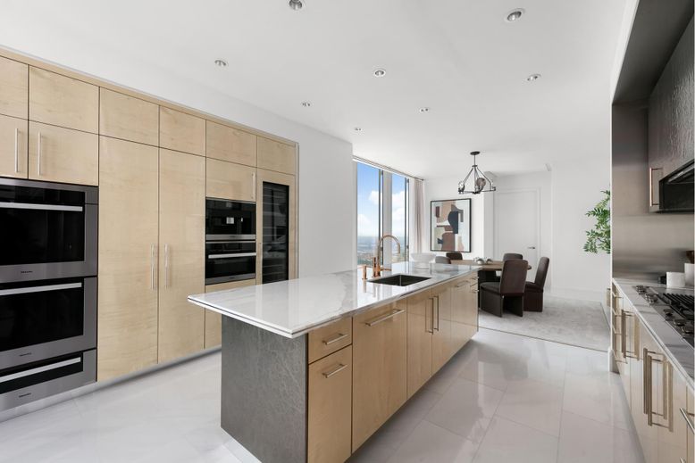 Dining room, Interior, Kitchen, Pendant Lights, Recessed Lighting, Stainless Steel Appliances