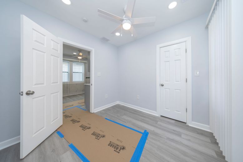 DE Listing image placeholder