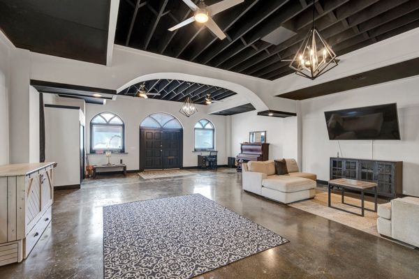 Chandelier, Interior, Living room, Pendant Lights, Piano