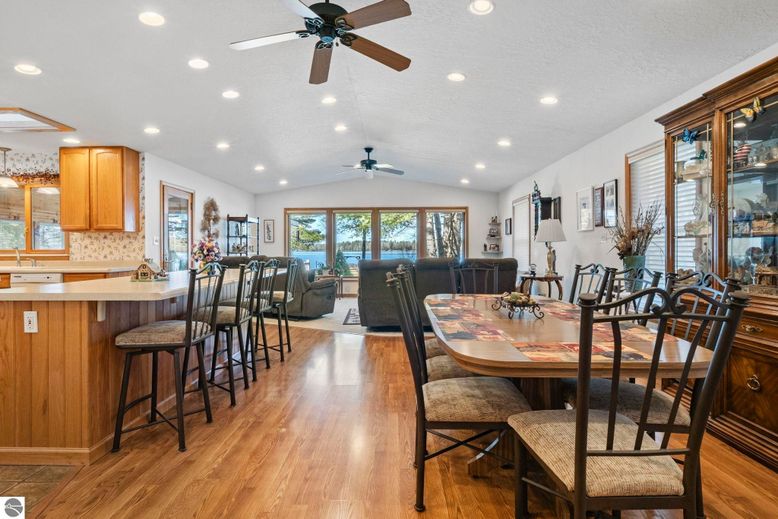 Dining room, Interior, Kitchen, Living room, Recessed Lighting, Wood Texture Flooring