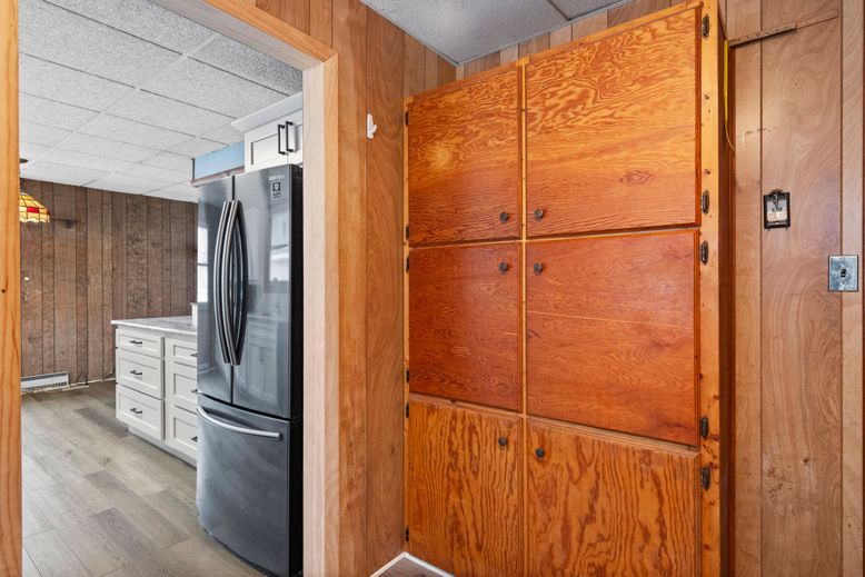 Interior, Kitchen, Wood Texture Flooring, Wooden Walls