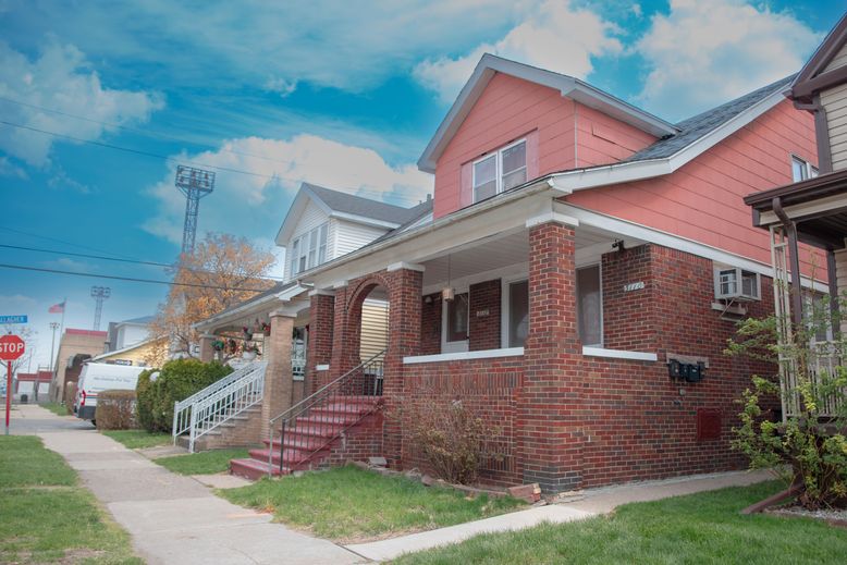 Exterior, Facade, Brick Facade, Queen Anne Victorian