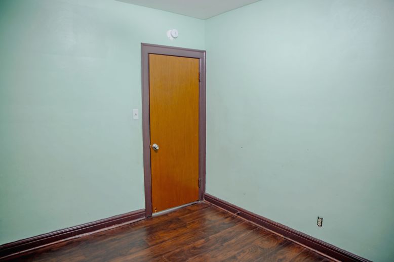 DE Listing image placeholder