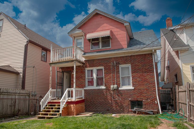 Exterior, Facade, Brick Facade, American Foursquare
