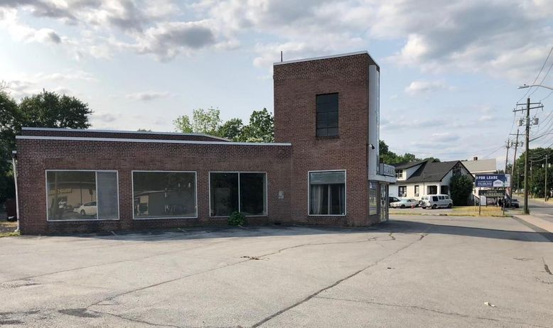 Exterior, Facade, Brick Facade, Condo Building