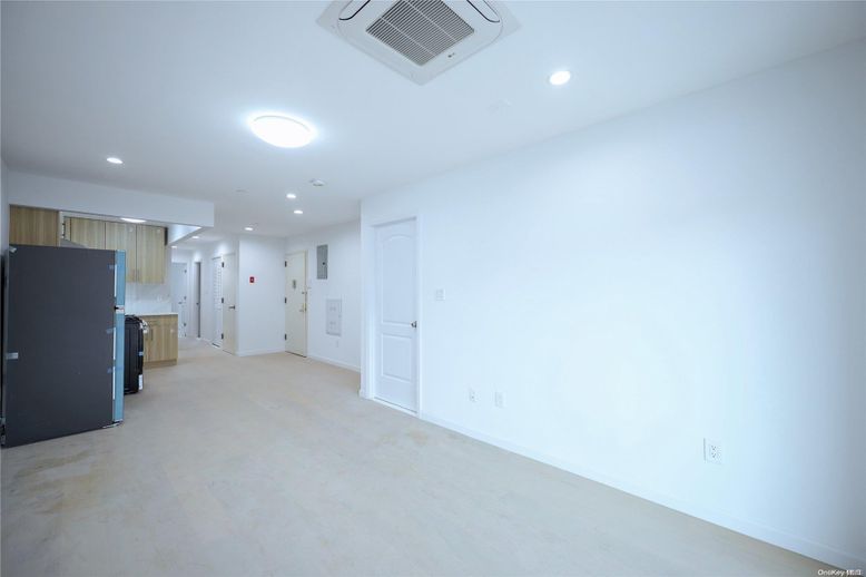 Empty room, Interior, Kitchen, Recessed Lighting