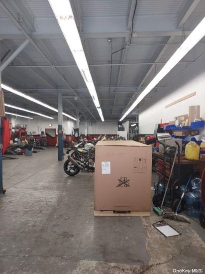 Garage, Interior, Recessed Lighting