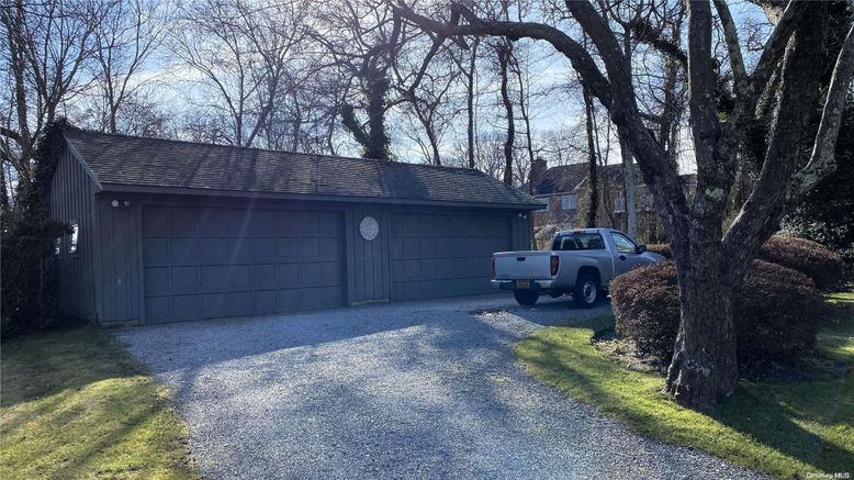 Detached Garage, Exterior