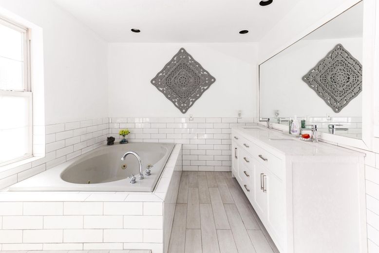 Bathroom, Interior, Recessed Lighting, Wood Texture Flooring