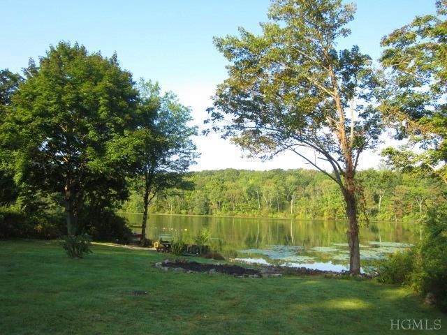 Exterior, Lake