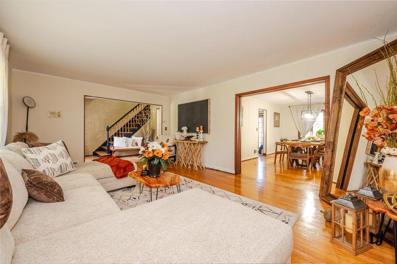 Dining room, Interior, Living room, Pendant Lights, Wood Texture Flooring