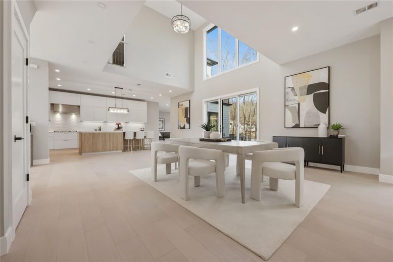 Chandelier, Dining room, Interior, Kitchen, Pendant Lights, Recessed Lighting, Wood Texture Flooring
