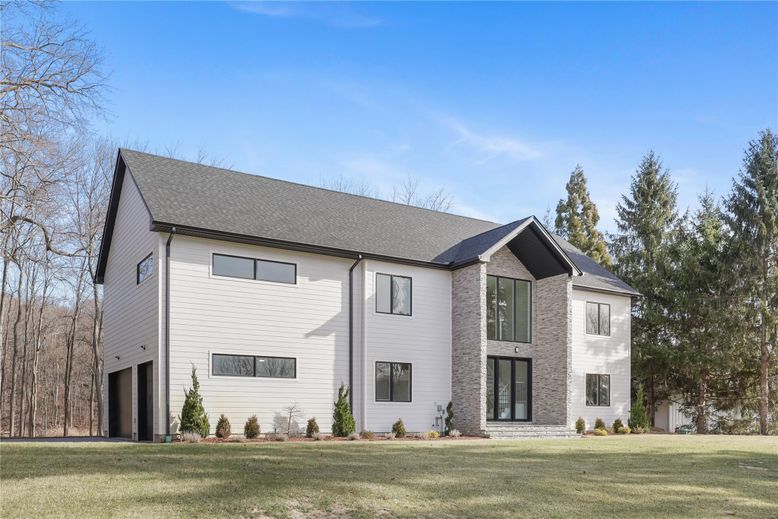 Attached, Exterior, Facade, Farmhouse