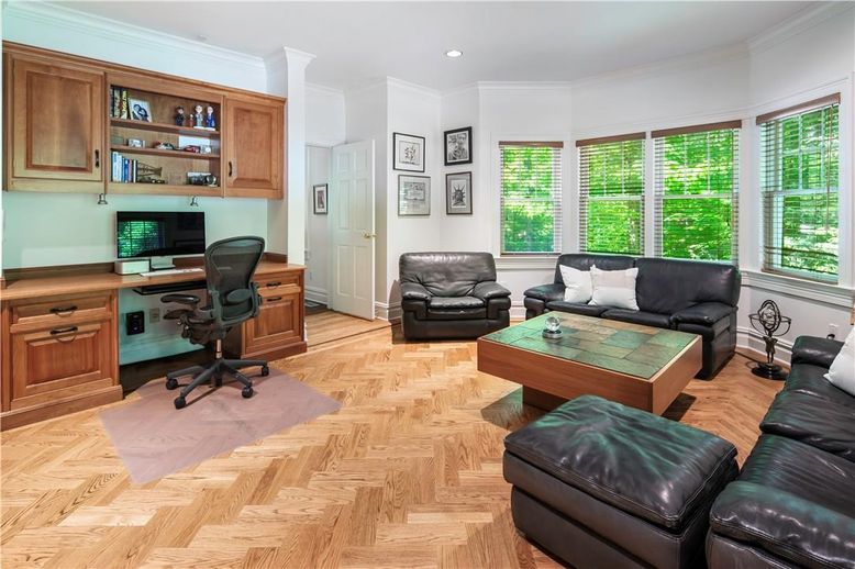 Home Office, Interior, Recessed Lighting, Wood Texture Flooring