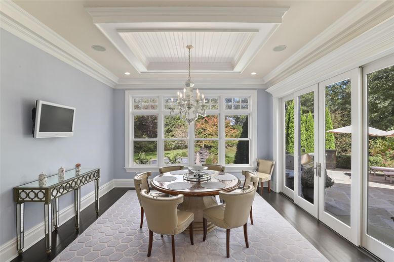 Chandelier, Dining room, Interior, Recessed Lighting, Wood Texture Flooring
