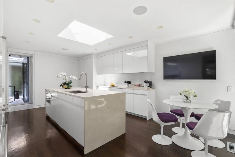 Dining room, Interior, Kitchen, Recessed Lighting, Wood Texture Flooring