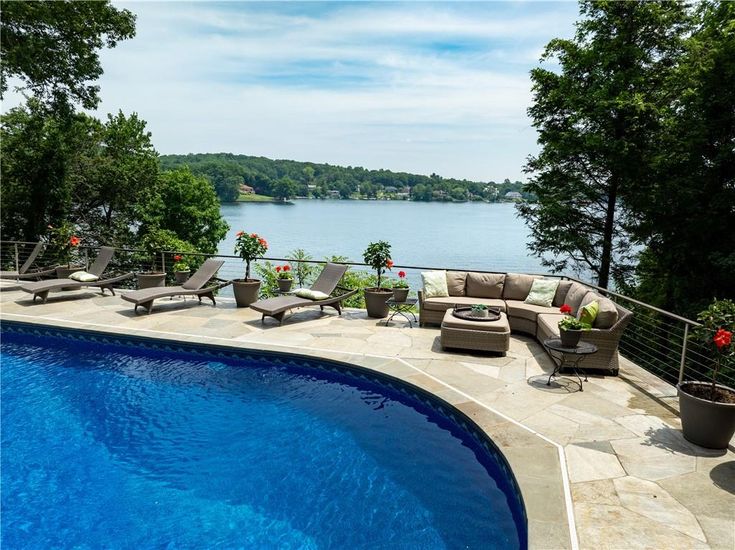 Exterior, Pool, Water
