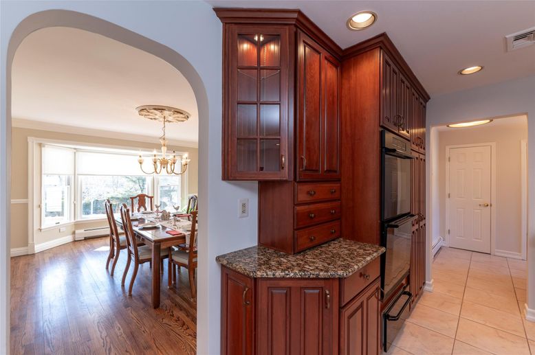 Chandelier, Dining room, Interior, Kitchen, Recessed Lighting, Wood Texture Flooring