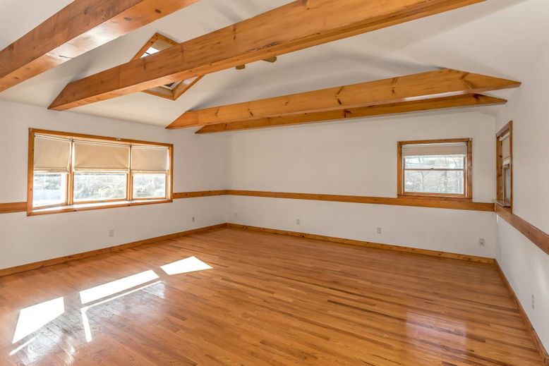 Empty room, Interior, Wooden Beams, Wood Texture Flooring