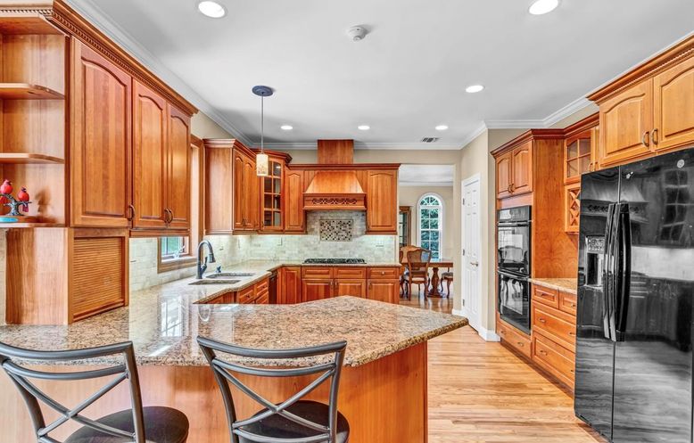 Interior, Kitchen, Pendant Lights, Recessed Lighting, Wood Texture Flooring