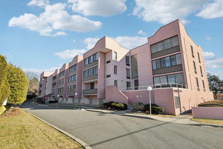 Exterior, Facade, Condo Building